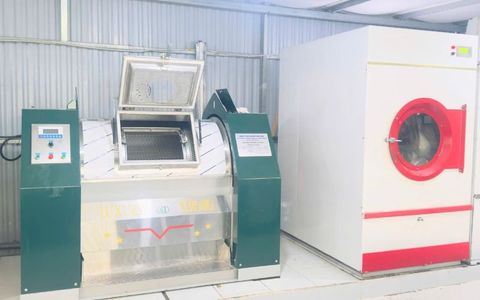 Máy giặt CN 50kg 3 pha-nước nóng đi Ngũ Hành Sơn, Đà Nẵng