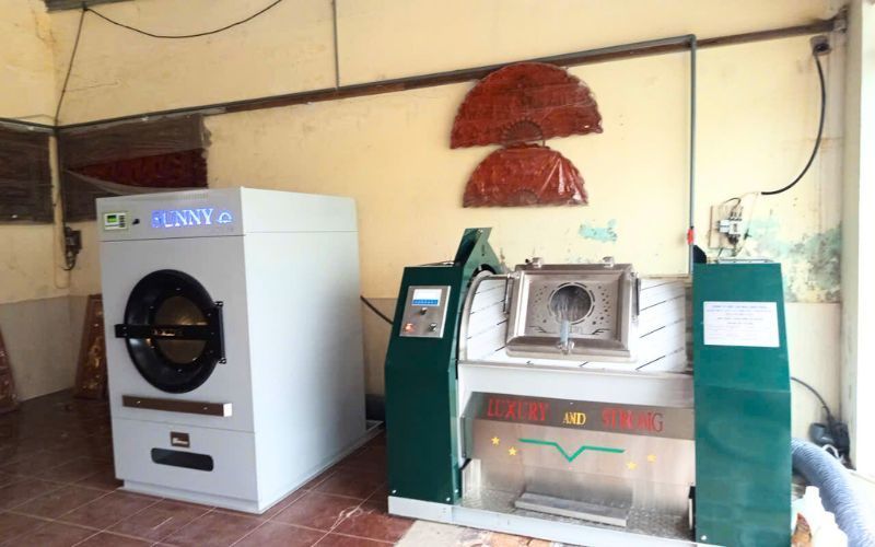 Máy giặt CN 50kg chân mềm, máy sấy CN 50kg 3 pha- điện tới Lương Tài, Bắc Ninh