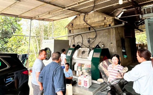 Máy giặt CN 50kg chân mềm, máy sấy CN 50kg tới Tam Đường, Lai Châu