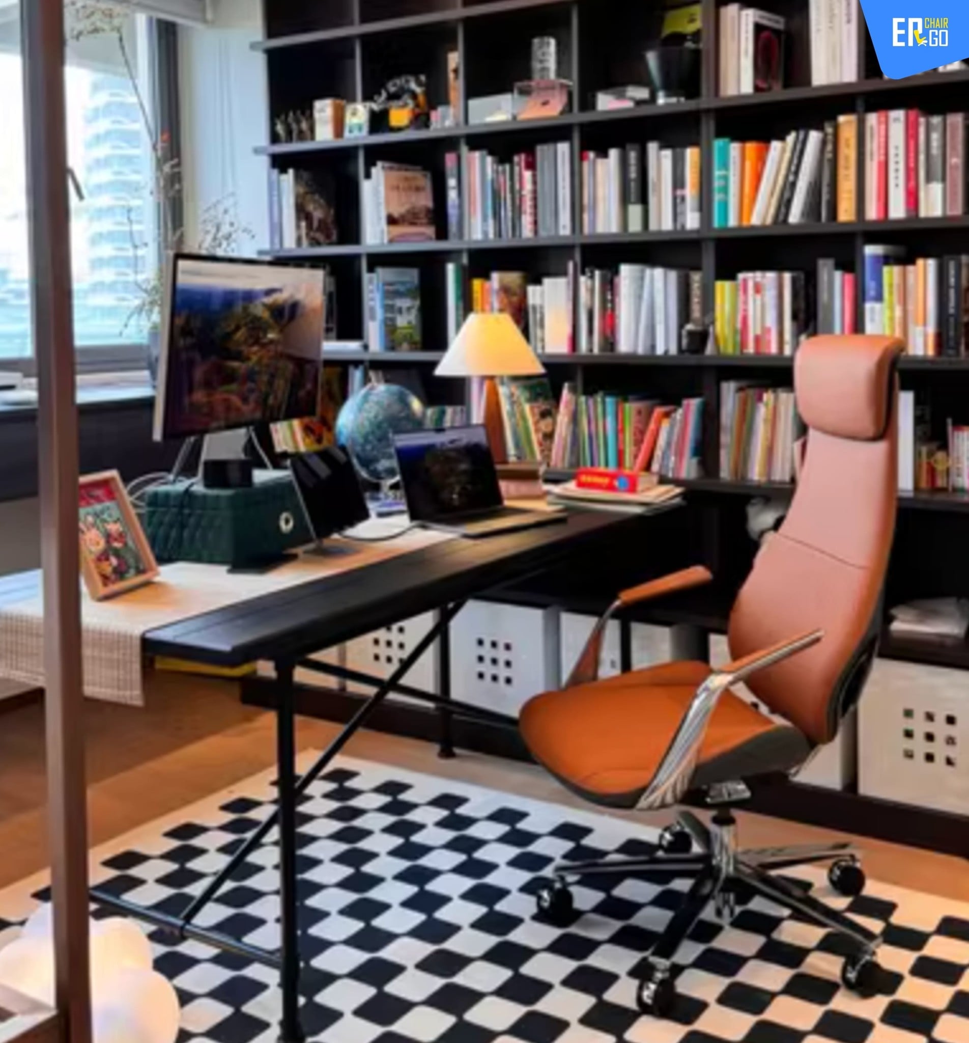 Tựa đầu của Ghế Công Thái Học Giám Đốc B-Chair BP-101J có bản rộng, nâng đỡ toàn diện vùng cổ gáy