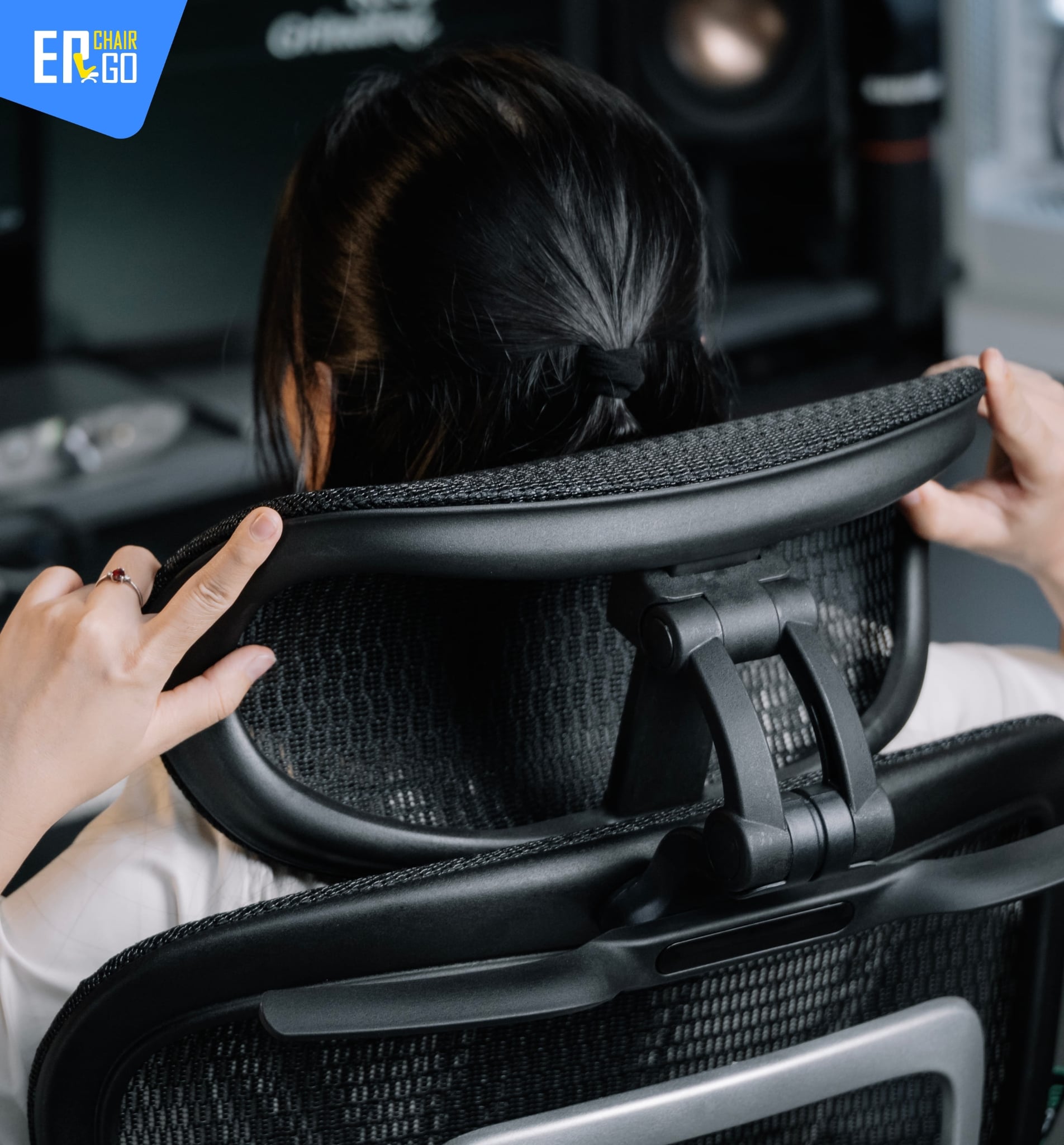 Ghế công thái học Upgen Opus có Tựa đầu 3D Pro Headrest hỗ trợ cổ và gáy