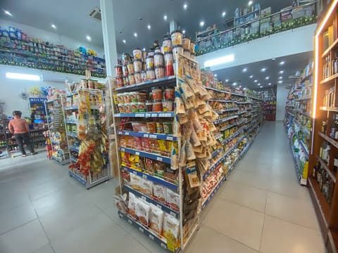 TỪ CỬA HÀNG TẠP HÓA NHỎ ĐẾN SIÊU THỊ MINI – HÀNH TRÌNH CÙNG PHÁT KIẾN GIA