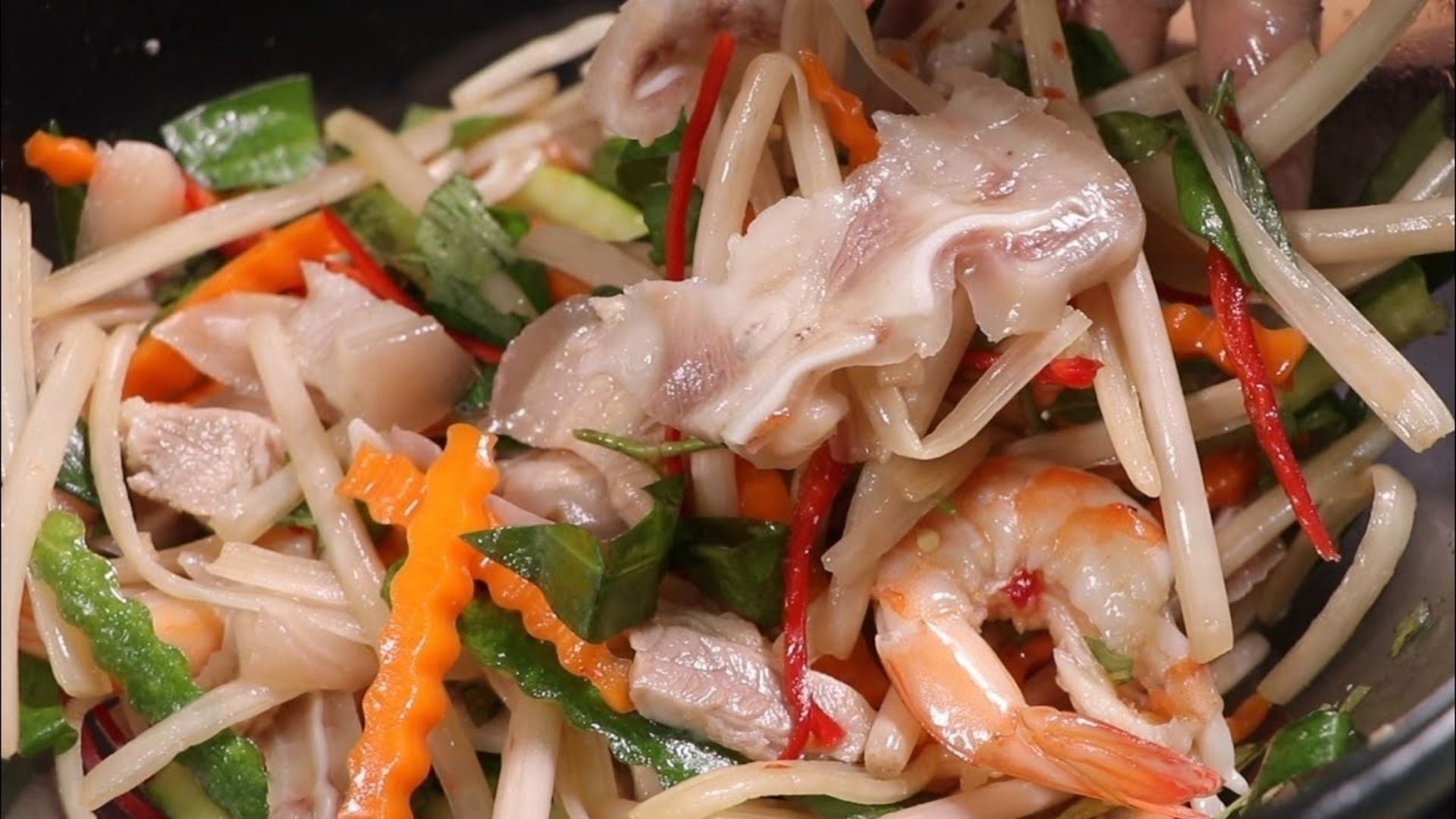 Cách Làm Món Gỏi Tai Heo Ngó Sen Cực Dễ