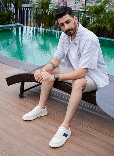 Sneaker Hiện Đại