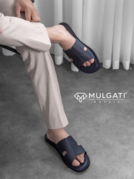 Thiết kế form dép cân đối phù hợp với nhiều kiểu bàn chân