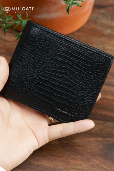 Ví da bị ẩm cần được lau khô và để nơi thoáng khí