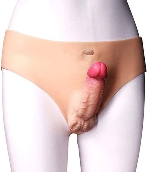 Quần dương vật giả được dùng phổ biến cho les và gay hoặc cặp đôi