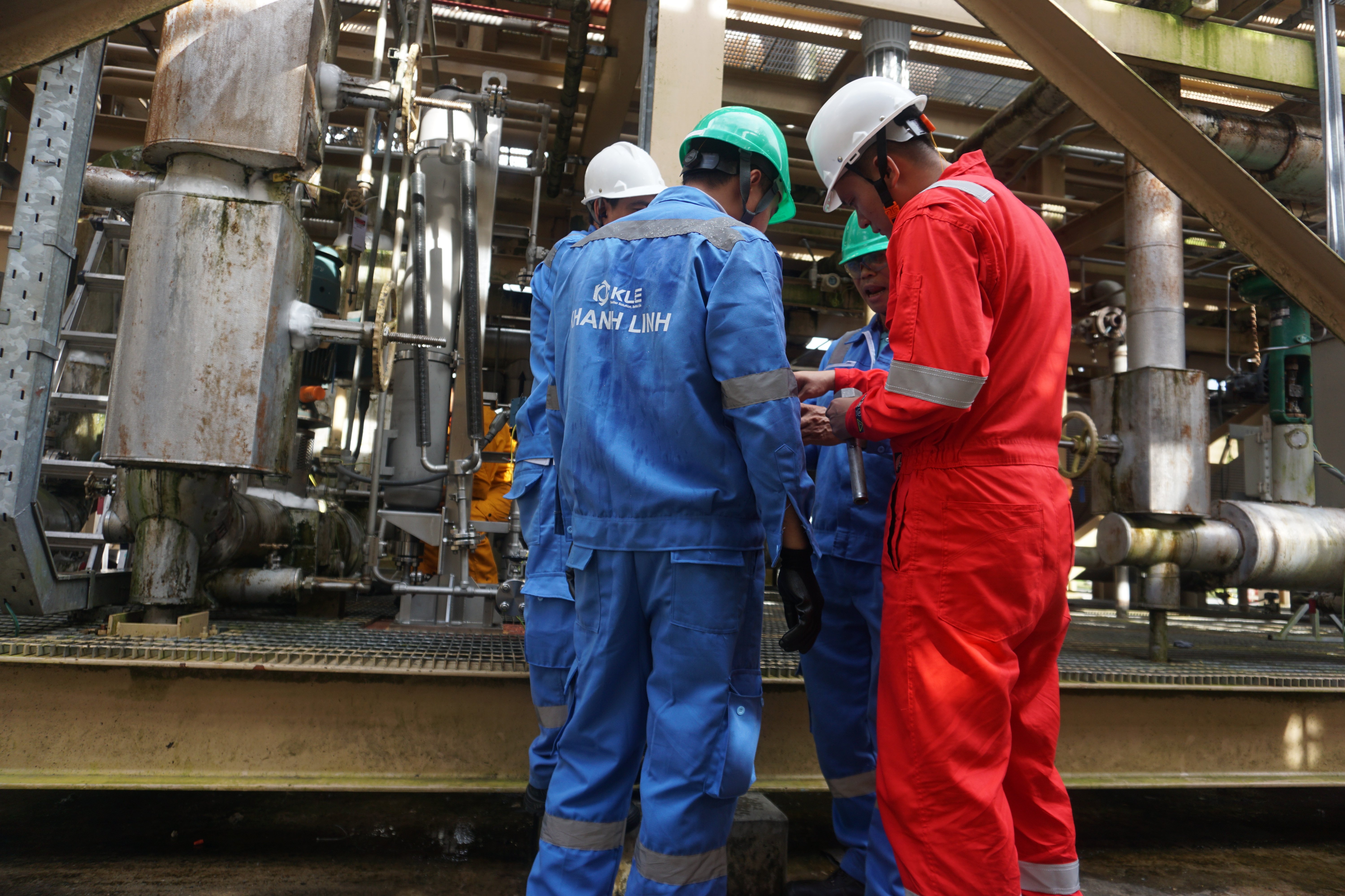 Industrial pump maintenance and repair services