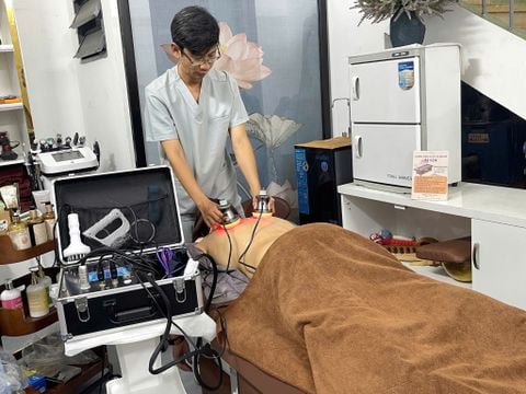 Triển khai dịch vụ massage cổ vai gáy - lưng với AquaMoxa Thư Cân Giải Tắc
