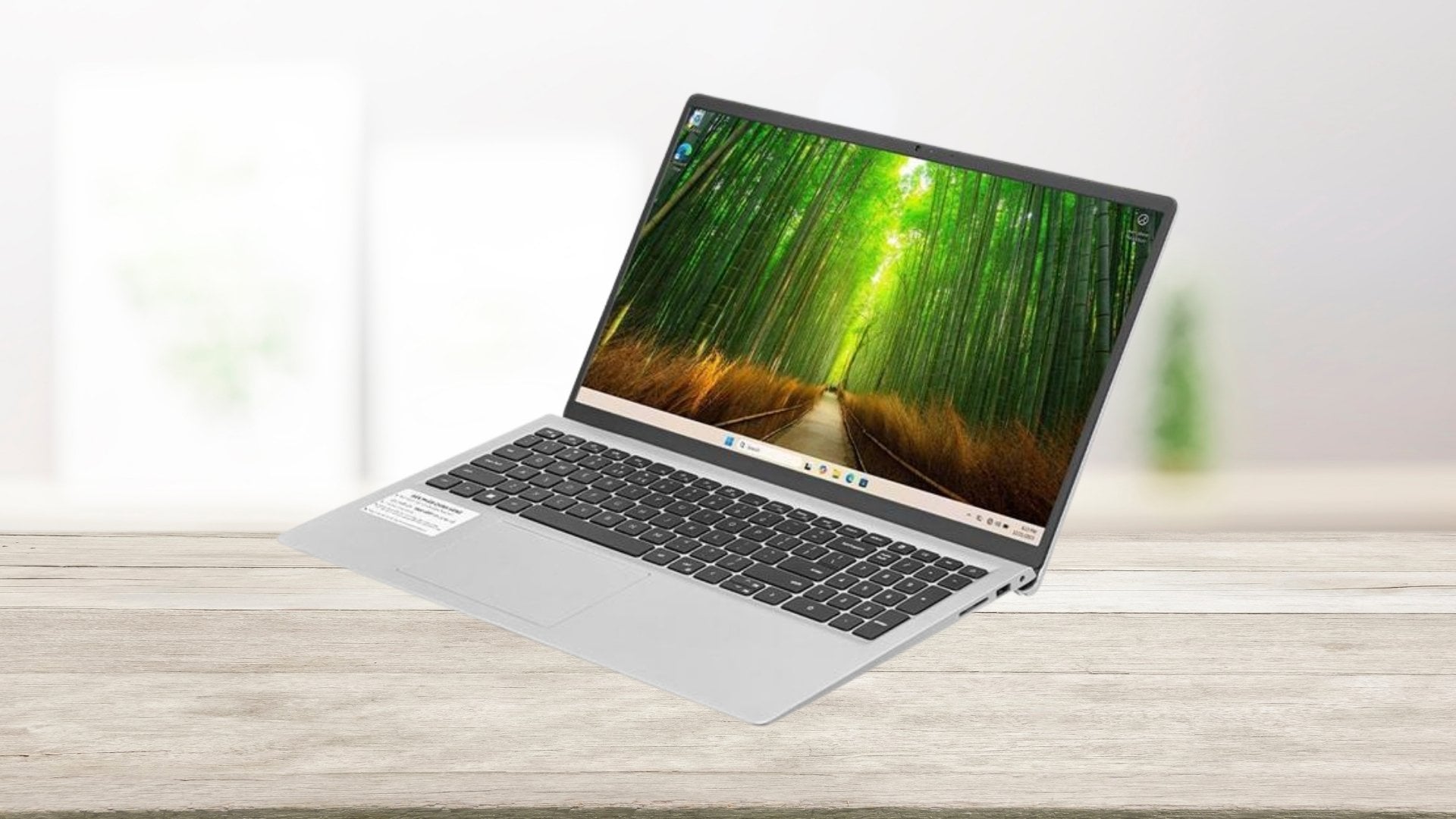 Laptop Dell DC15250 71092480 - Màn hình 15.6 inch Full HD 120Hz hiển thị sắc nét