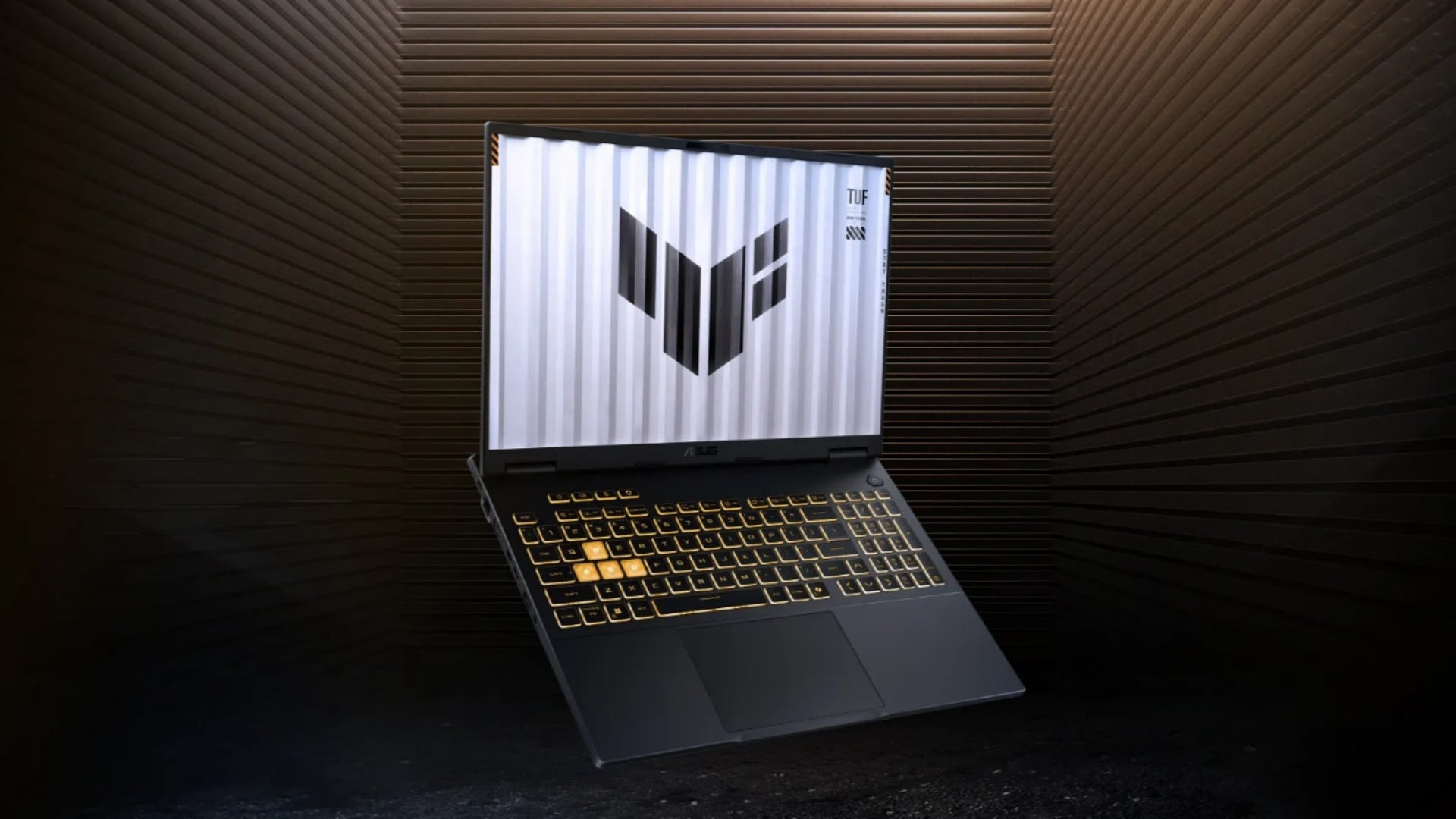 ASUS TUF Gaming F16 – 16GB DDR5 5600MHz hỗ trợ đa nhiệm mượt mà