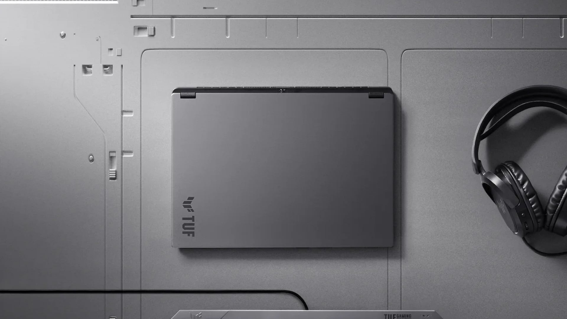 Laptop Gaming ASUS TUF Gaming A14 FA401GM-RG013W - Thiết kế kim loại 1.46kg