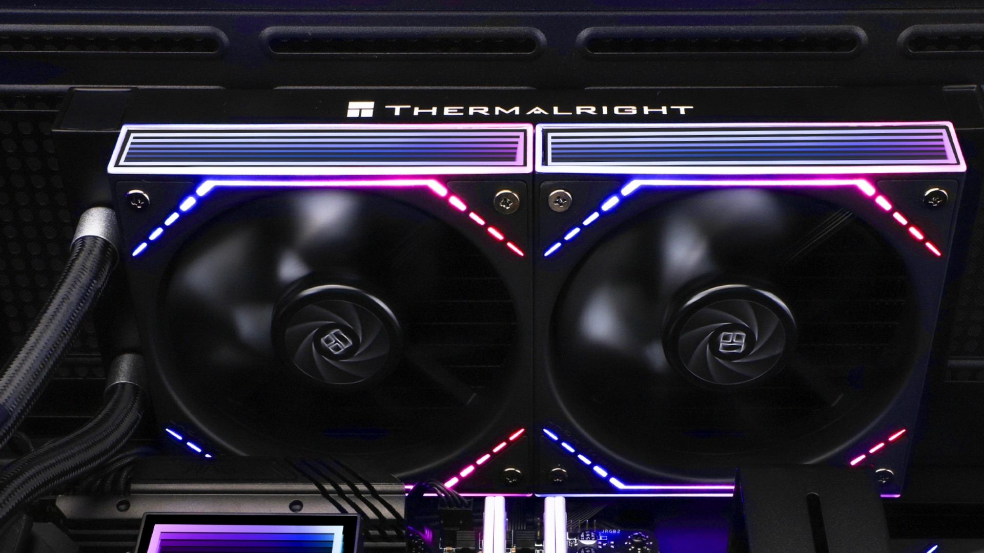 PC STAR Specter A – Tản nhiệt nước Thermalright Frozen Infinity 240 Black - ARGB – Vừa mát vừa đẹp