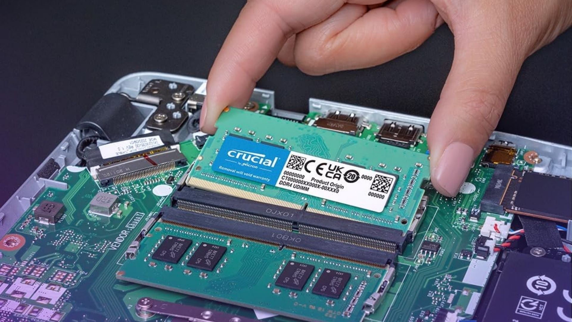 RAM Laptop Crucial 8GB DDR4 3200MHz SODIMM - Thiết kế SODIMM nhỏ gọn – Dễ lắp đặt