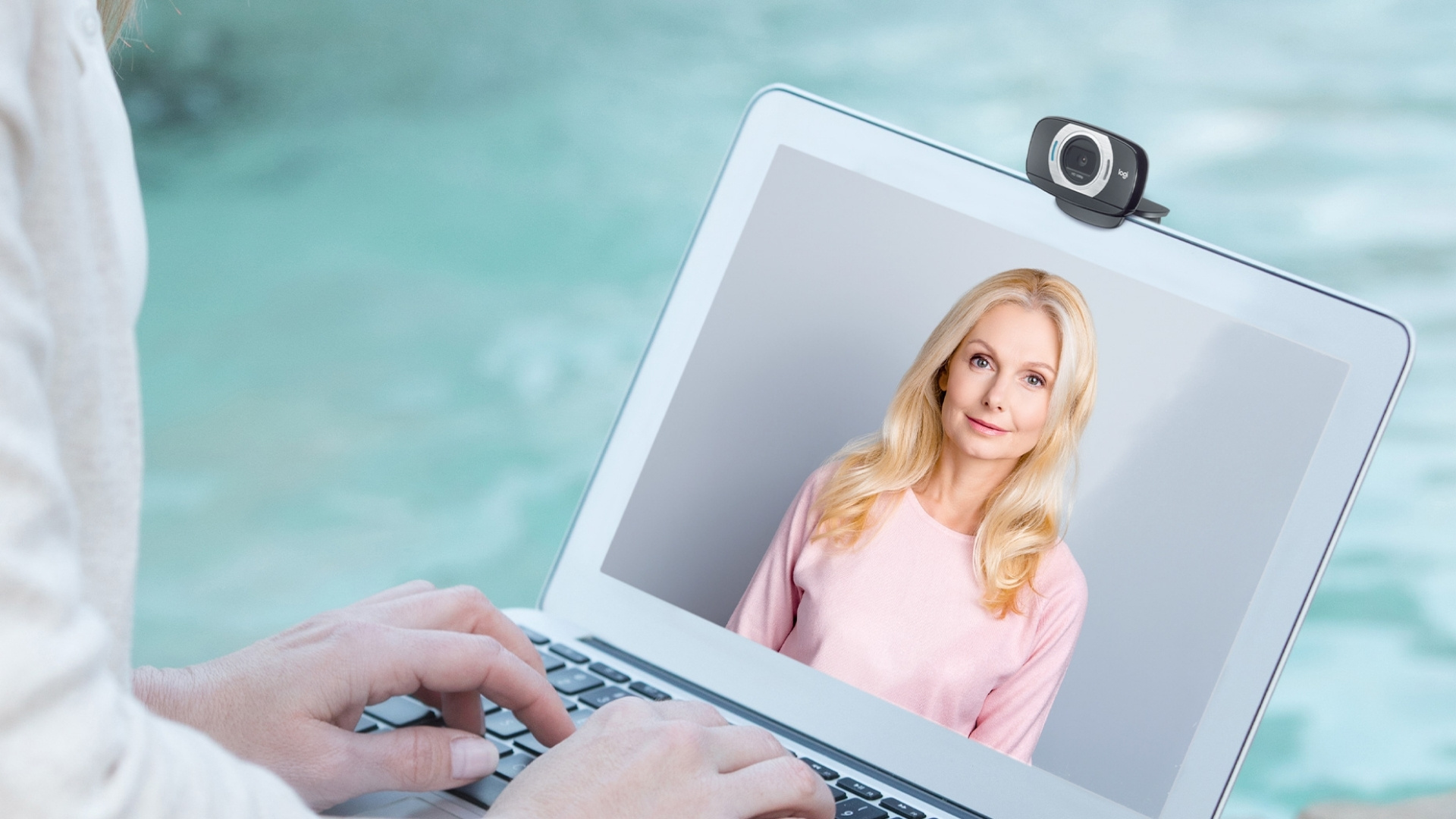 Webcam Logitech C615 Full HD - Tự động lấy nét nhanh