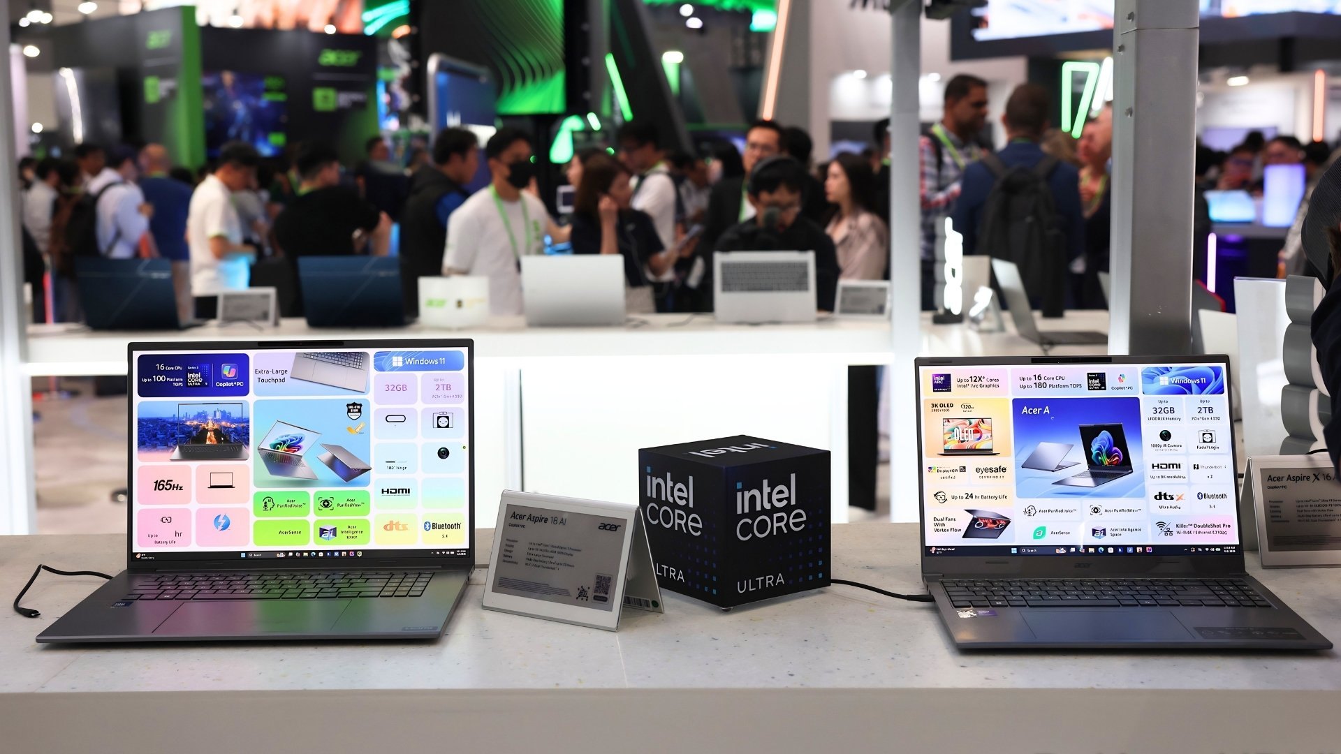 Laptop AI Acer tại sự kiện Computex 2026