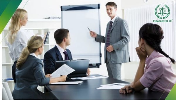 Tùy theo quy mô và phạm vi áp dụng ISO, doanh nghiệp có thể lựa chọn đào tạo cho toàn bộ nhân sự hoặc nhóm nhân sự chủ chốt