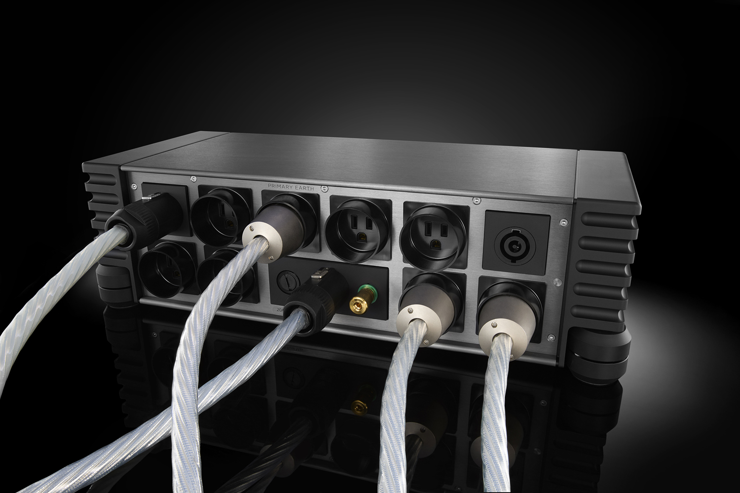 Nordost QBASE Supreme Reference phiên bản US kết nối trong hệ thống