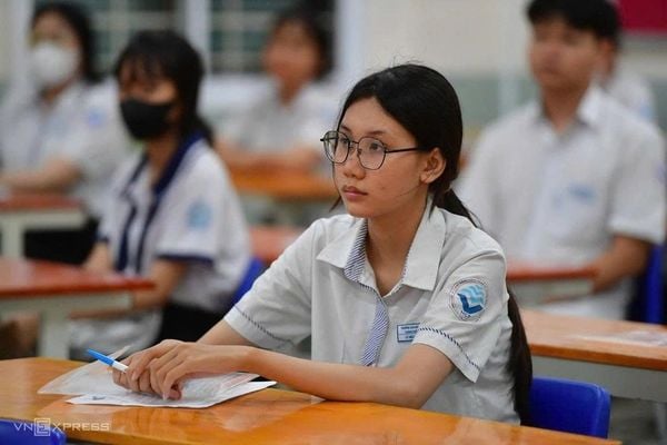 Dự kiến thi chung đề tốt nghiệp THPT trên máy và trên giấy