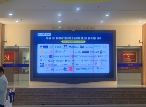 LEAP Vietnam đến thăm Đại học Kinh tế Quốc dân – Cập nhật cơ hội Du học Pháp bằng tiếng Anh tại Hà Nội