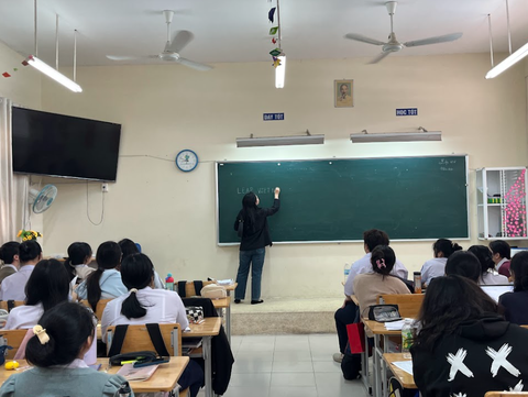 Du học Pháp bằng tiếng Anh – LEAP Vietnam đồng hành cùng THPT Chuyên Lê Quý Đôn – Khánh Hòa