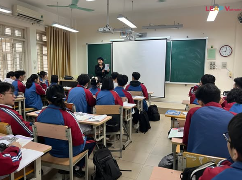 LEAP Vietnam thăm Trường THPT Chuyên Hạ Long – Truyền cảm hứng du học Pháp bằng tiếng Anh
