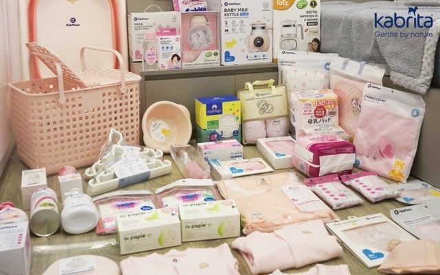 Gợi ý danh sách đồ đi sinh cần thiết cho mẹ và bé
