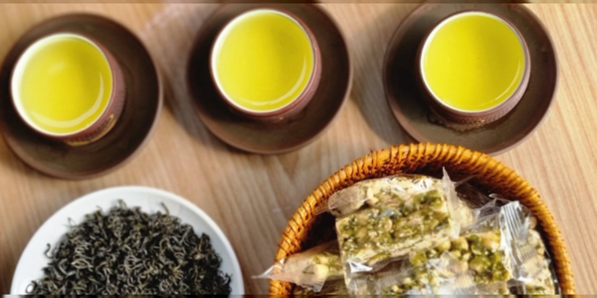Kết hợp trà và kẹo lạc: uống trà gì cho hợp, chọn kẹo lạc ngon, công thức kẹo lạc trà xanh tự làm và cách bày mời khách