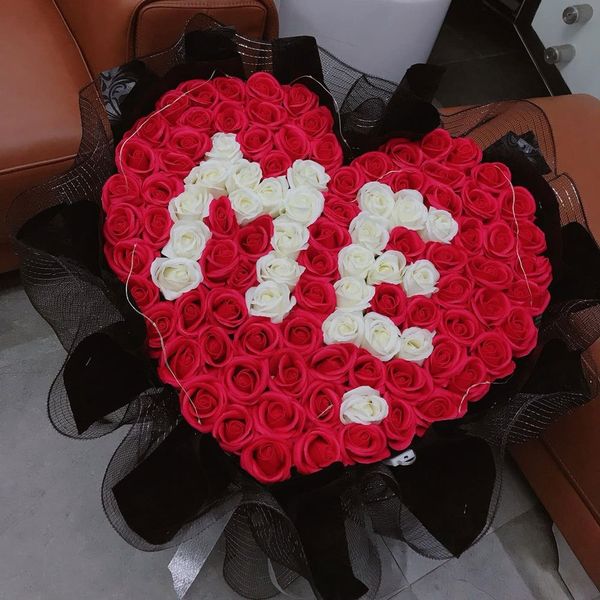 99+ Mẫu hoa hồng tặng mẹ ý nghĩa về tình mẫu tử và lời chúc ngọt ngào nhất