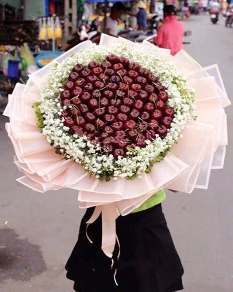 Bó hoa trái cây cherry độc đáo để tặng vợ trong ngày 8/3