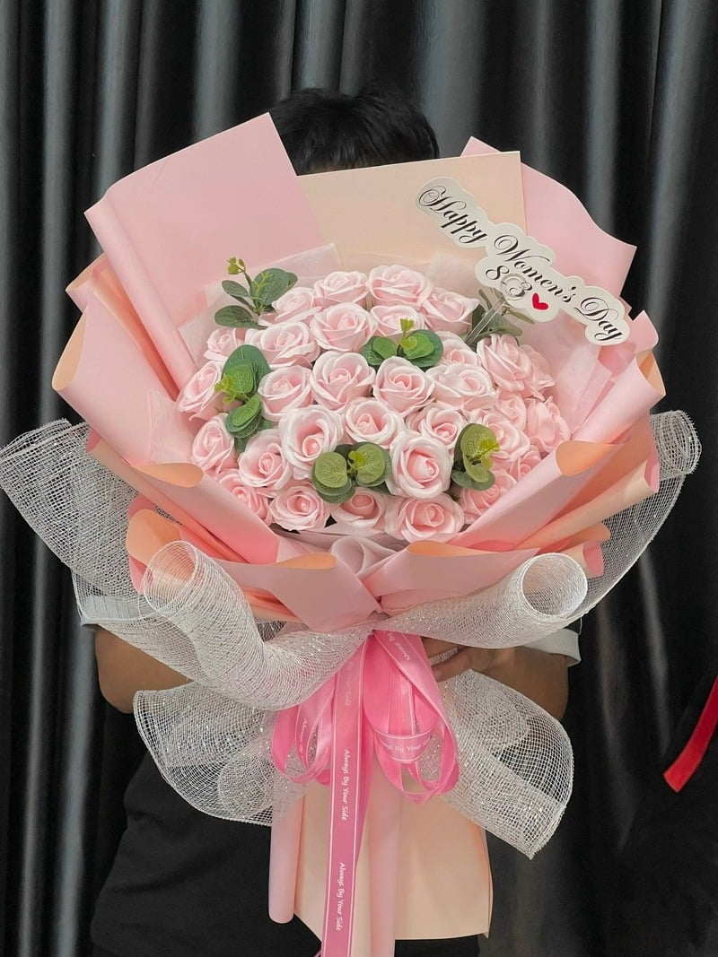 Bó hoa hồng sáp đẹp tặng vợ, người yêu trong ngày 8/3