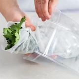 Cách Bảo Quản Thực Phẩm Tươi Lâu Suốt 7 Ngày Tết Chỉ Với Giấy Thấm