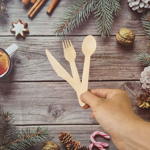 Lợi Ích Sức Khỏe Của Việc Dùng Dụng Cụ Gỗ Thay Thế Dụng Cụ Nhựa