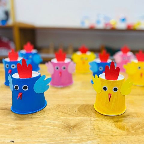 Hướng Dẫn Làm Con Gà Bằng Ly Giấy Cực Đơn Giản Tại Nhà