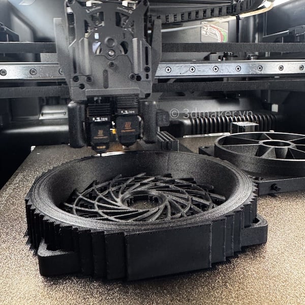 Mẫu in 3D kỹ thuật và cơ khí Chi tiết bánh răng vành lớn in 3D bằng nhựa PA12-CF gia cường sợi carbon