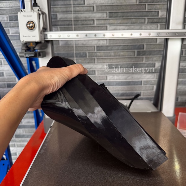 Kiểm tra độ đàn hồi của chi tiết in 3D bằng nhựa dẻo TPU
