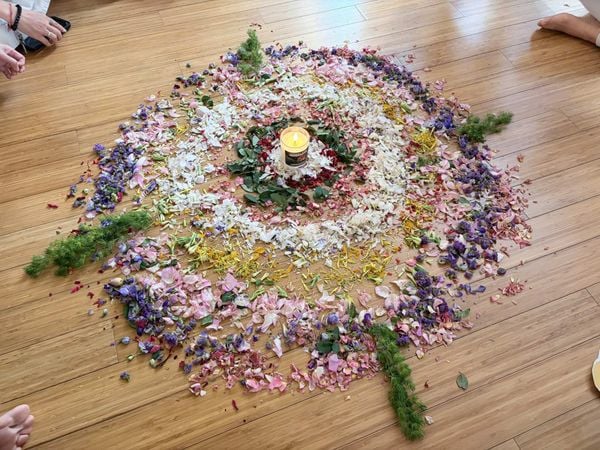 Himalaya đồng hành cùng California fitness Yoga
