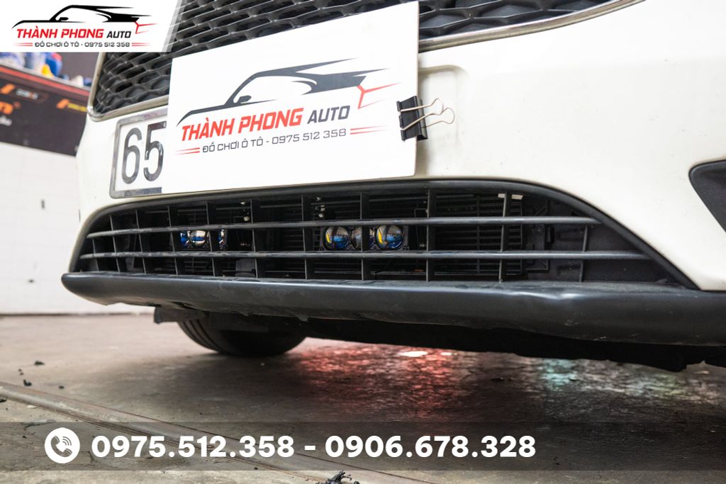 ford focus lắp đèn trợ sáng