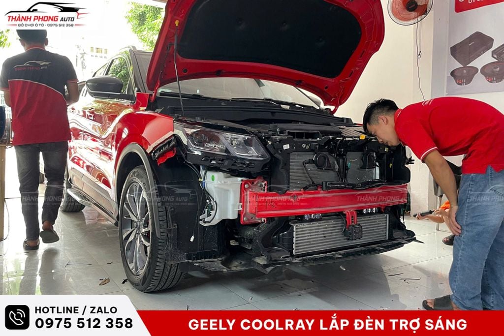 Geely Coolray lắp đèn trợ sáng Aozoom Ex3