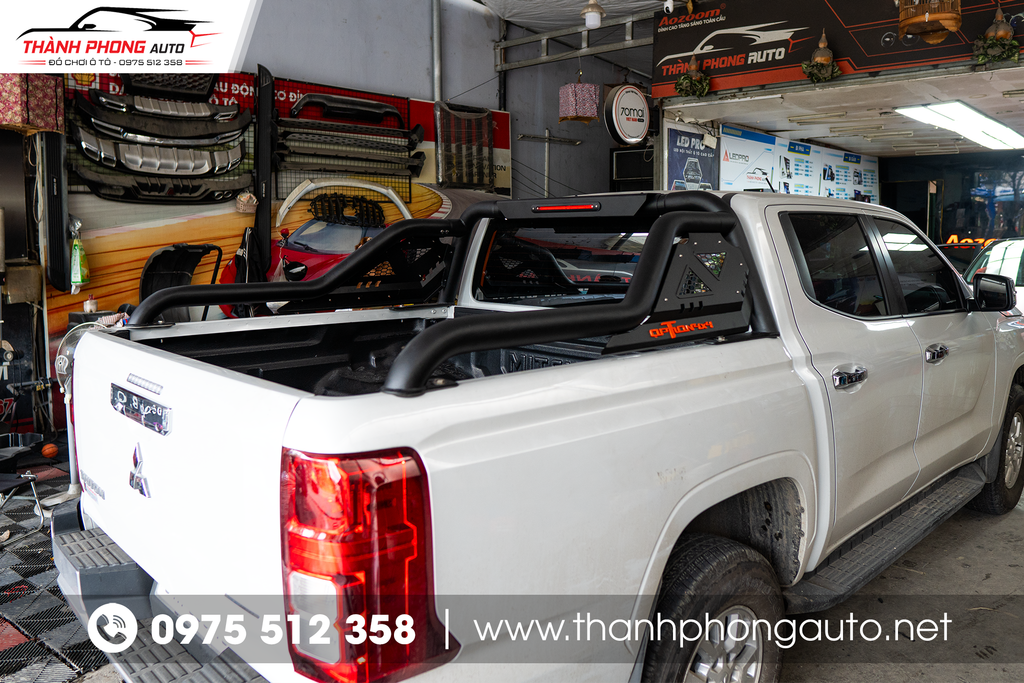 Mitsubishi Triton 2025 lắp thanh thể thao