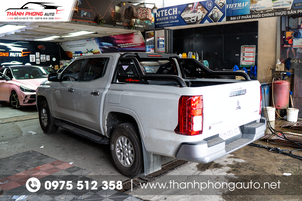 Mitsubishi Triton 2025 lắp thanh thể thao