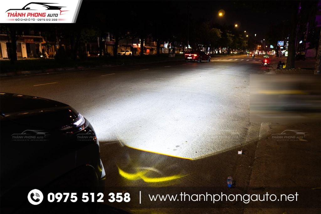 xpander cross 2026 độ bi gầm