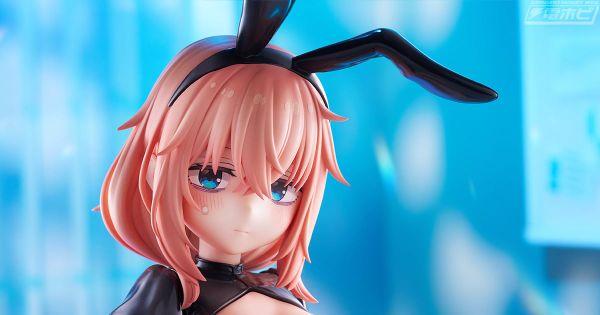 Ver. figure tỷ lệ 1/5 từ TV mở đặt trước