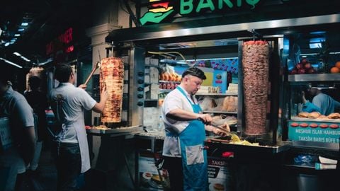 Bạn sẽ ăn gì sau một đêm tiệc tùng?