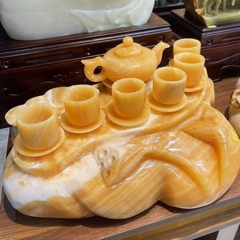 Bộ Ấm Chén Đá Ngọc Giá Bao Nhiêu? Bảng Giá Theo Đá