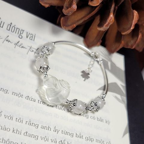Đá Thạch Anh Trắng (Clear Quartz) Là Gì? Ý Nghĩa