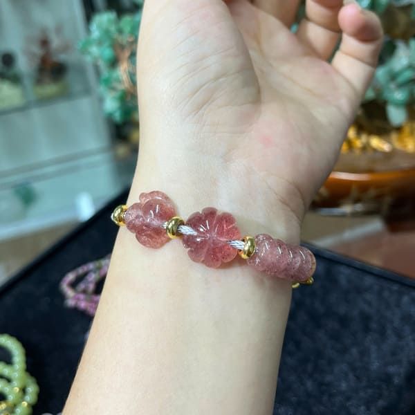 Vòng Thạch Anh Dâu Tây Hồng Mix Hồ Ly