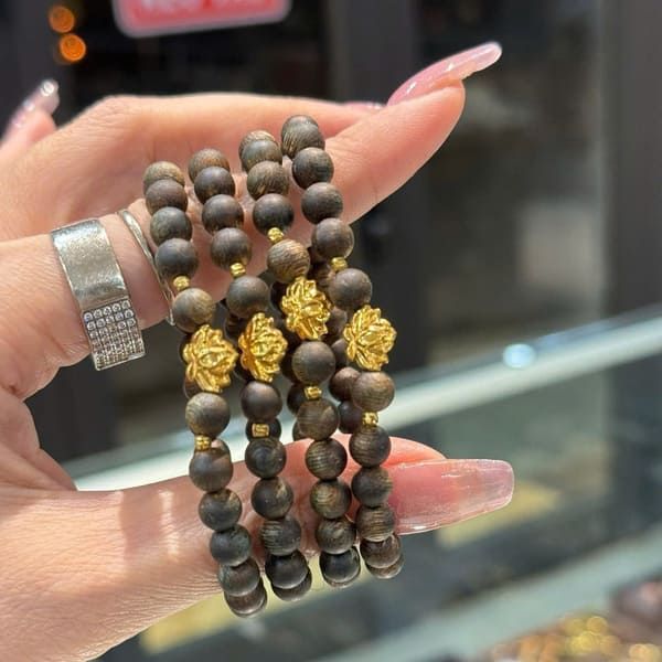 Vòng Trầm Hương Kỳ Hải Nam 6li Mix Hoa Sen Vàng 10K