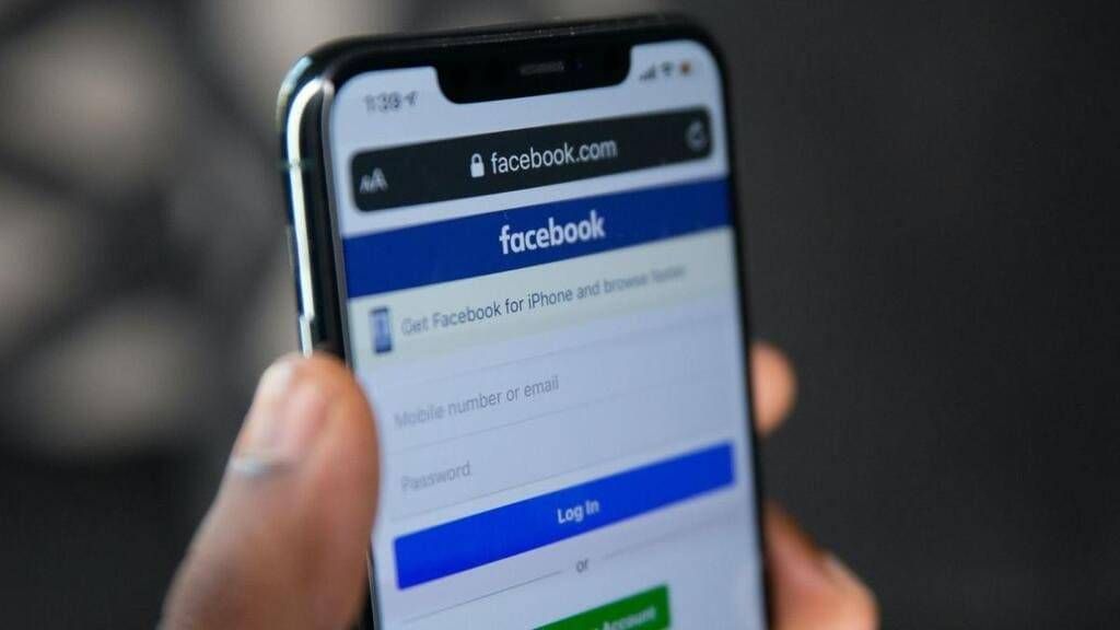 Cách kiểm tra & quản lý thiết bị đăng nhập Facebook chi tiết