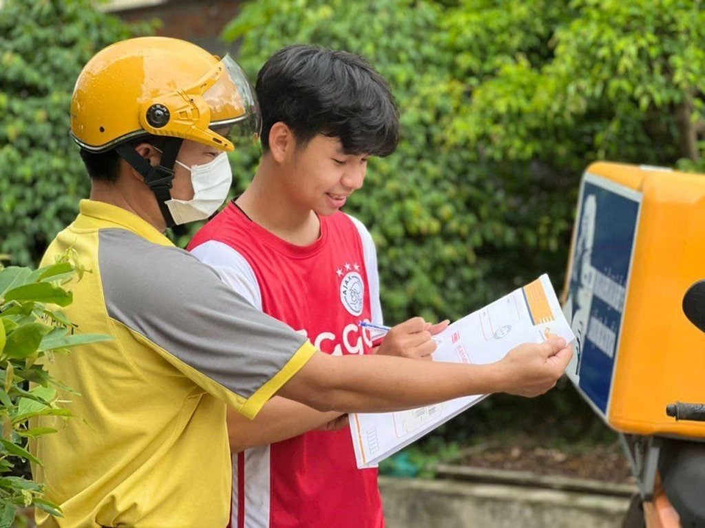 Dịch vụ chuyển phát nhanh giấy tờ an toàn, giá tiết kiệm